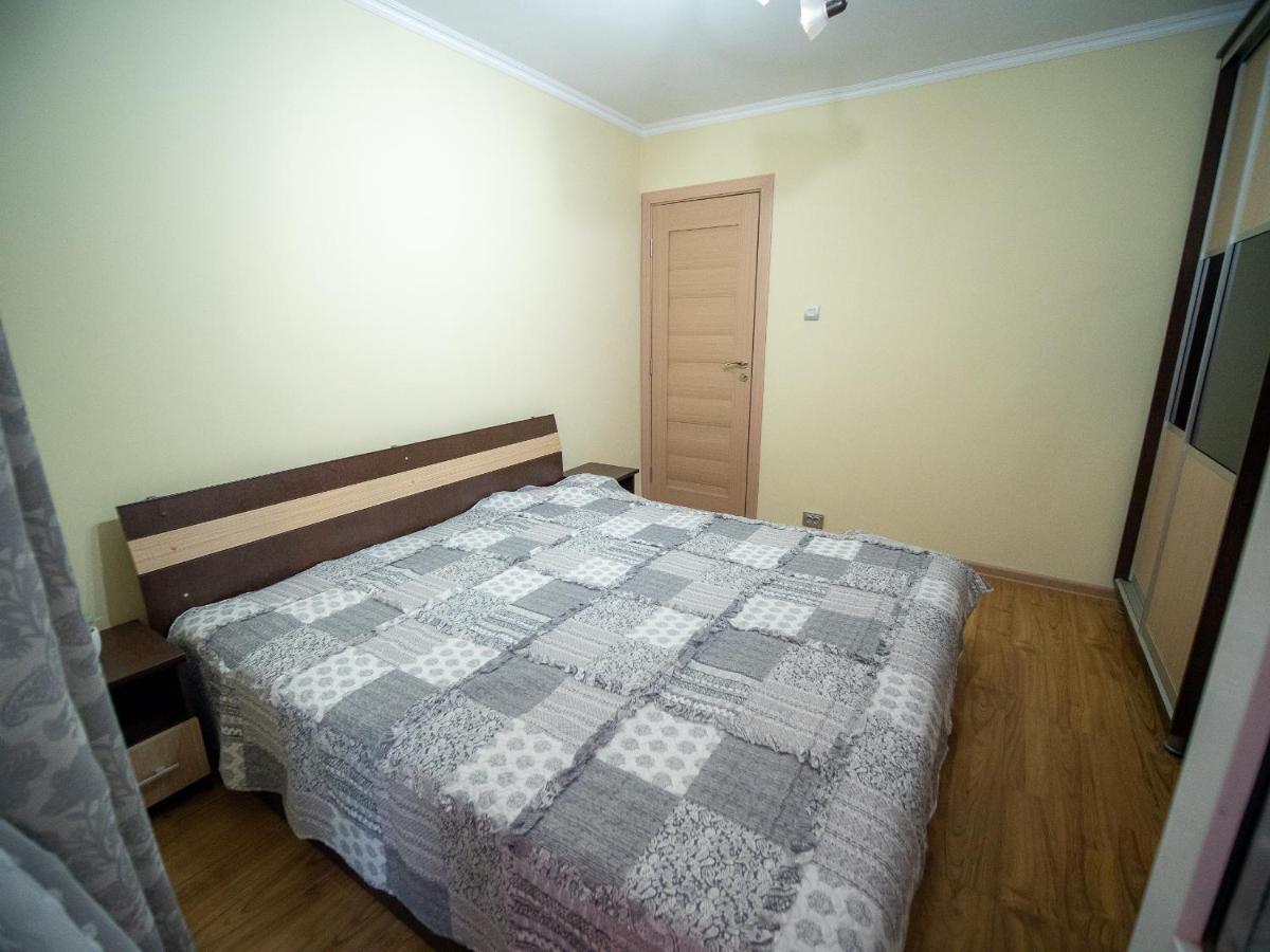 L&R Modern Apartment Otelu Rosu Exterior foto